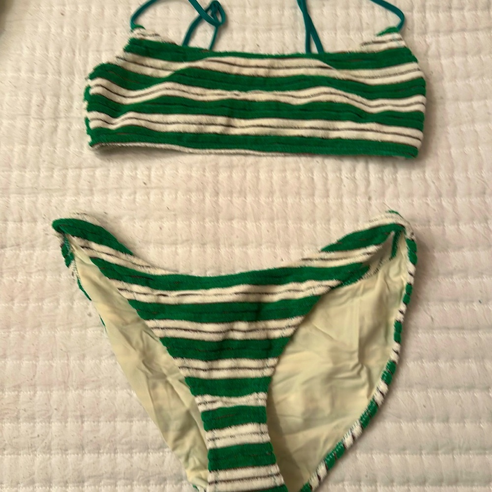 Green/white stripped triangl swimsuit